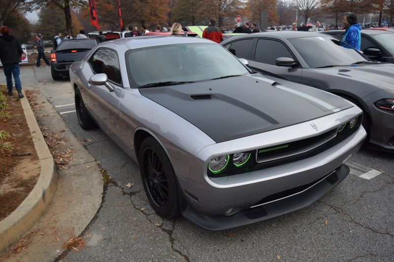 Illustration for article titled I went to Caffeine and Octane this morning and walked around some Challengers ...